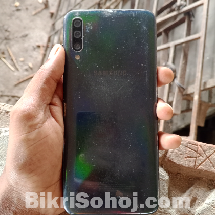 Samsung Galaxy A70 Gaming Phone